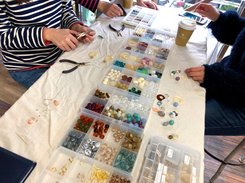 天然石・シェルビーズアクセサリー＆パーツ選びアクセサリーワークショップ＠konono