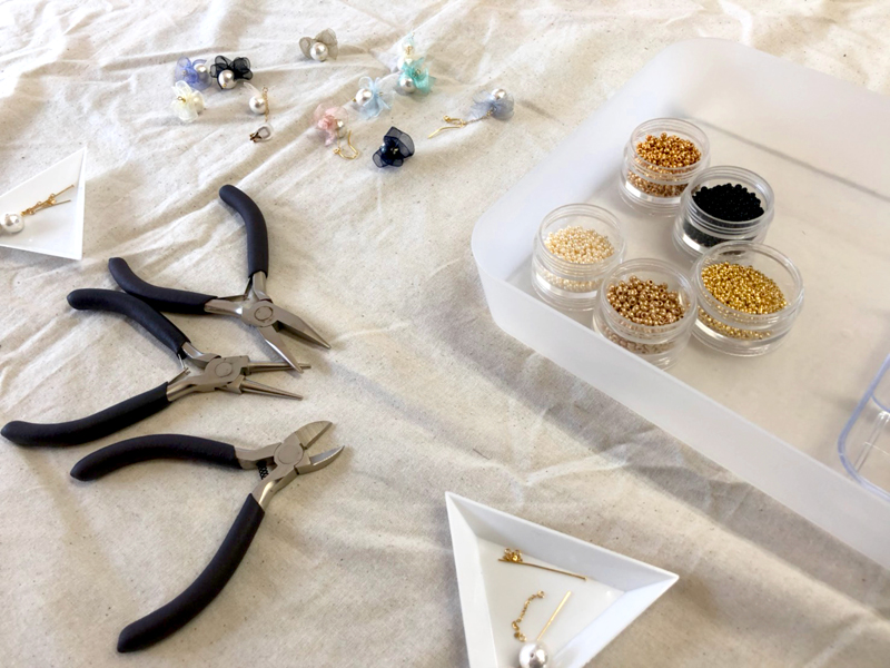 チュールリボン、シフォンリボン付きパールアクセサリー＆パーツ選びアクセサリーワークショップ＠konono